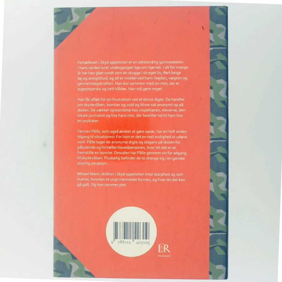 Skyd Appelsinen af Mikael Niemi (Bog)
