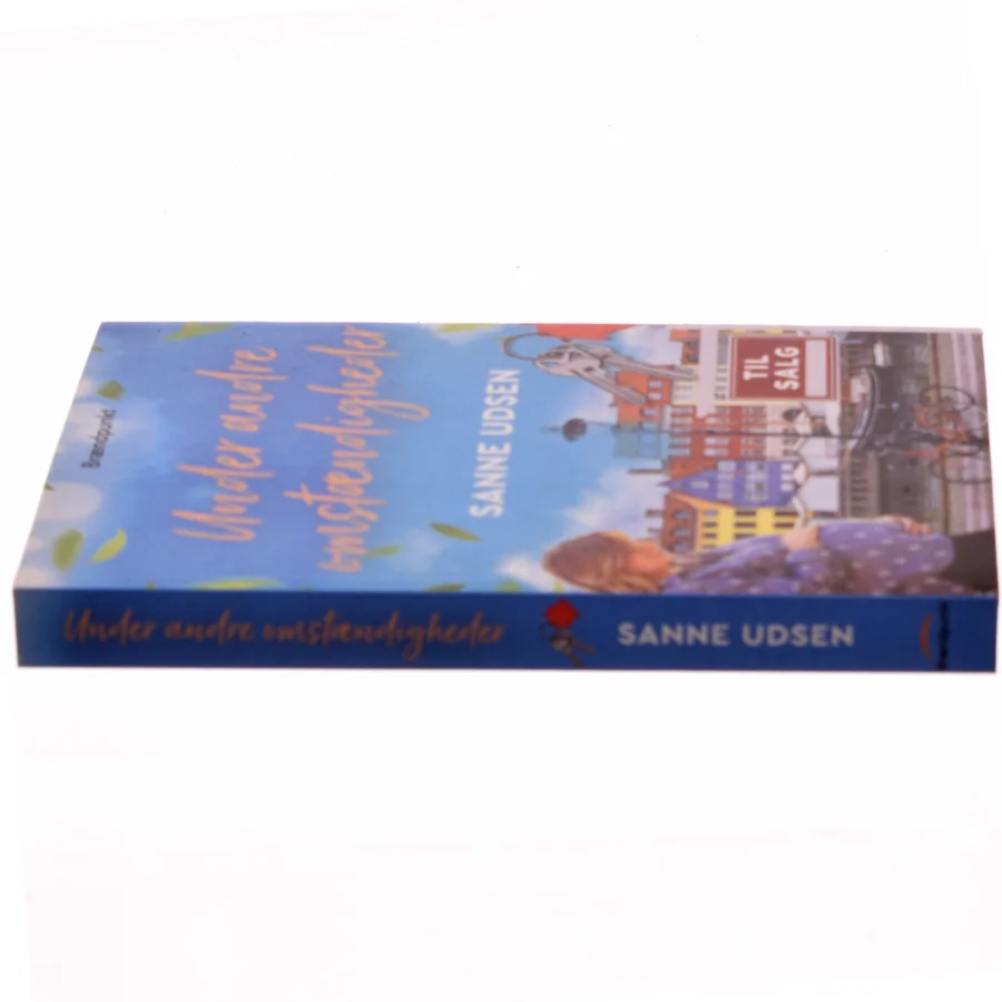 Under andre omstændigheder : roman af Sanne Udsen (Bog)