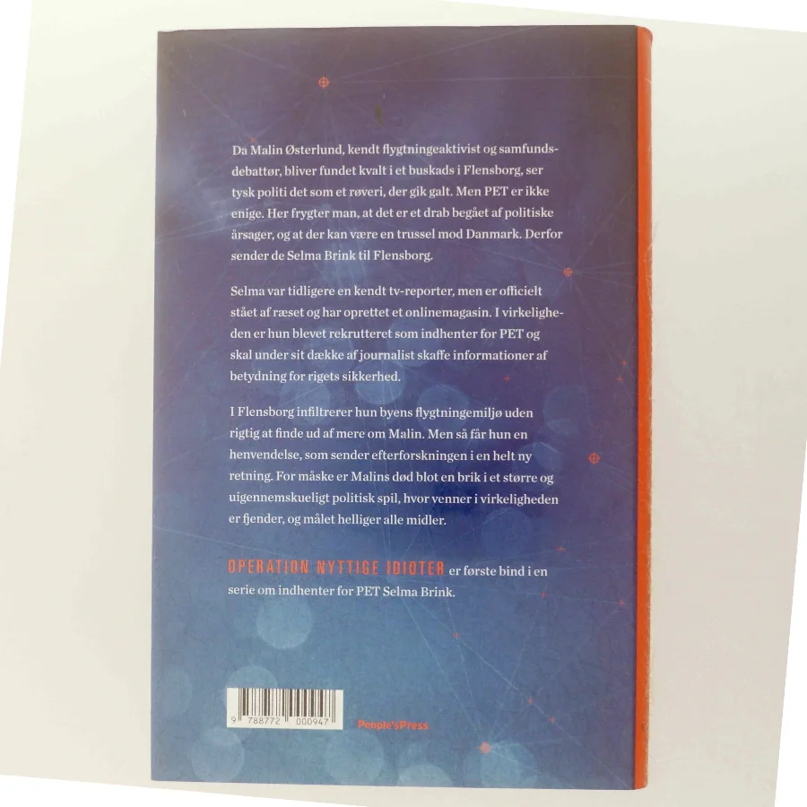 Operation nyttige idioter : spændingsroman af Henrik Brun (Bog)