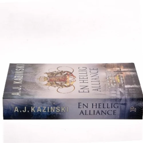 En hellig alliance af A. J. Kazinski (Bog)