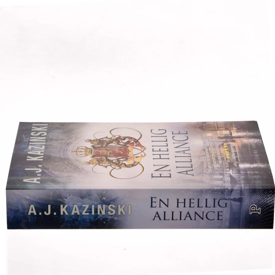 En hellig alliance af A. J. Kazinski (Bog)