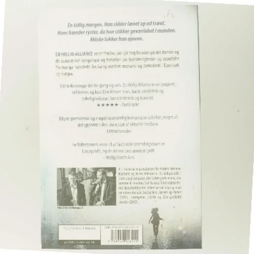En hellig alliance af A. J. Kazinski (Bog)