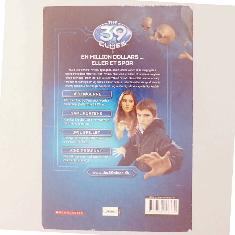 Knoglelabyrinten : Bog 1 af Rick Riordan (Bog)