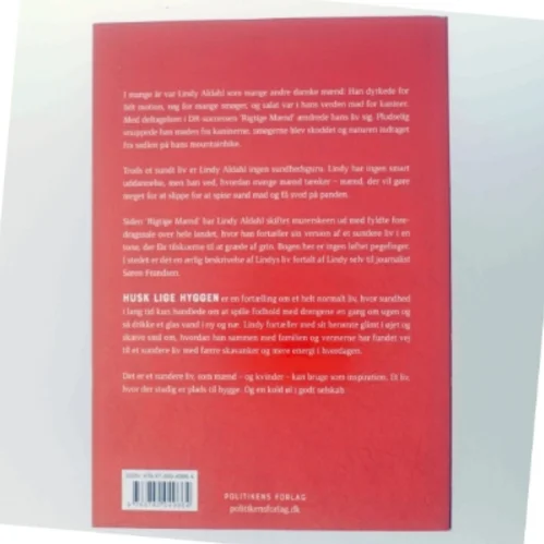 Husk lige hyggen : bliv sundere uden at være frelst af Lindy Aldahl (f. 1976) (Bog)