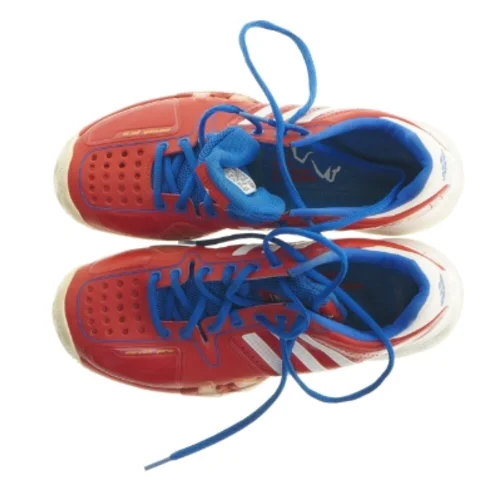 Adidas sportssko fra Adidas (str. 39 )