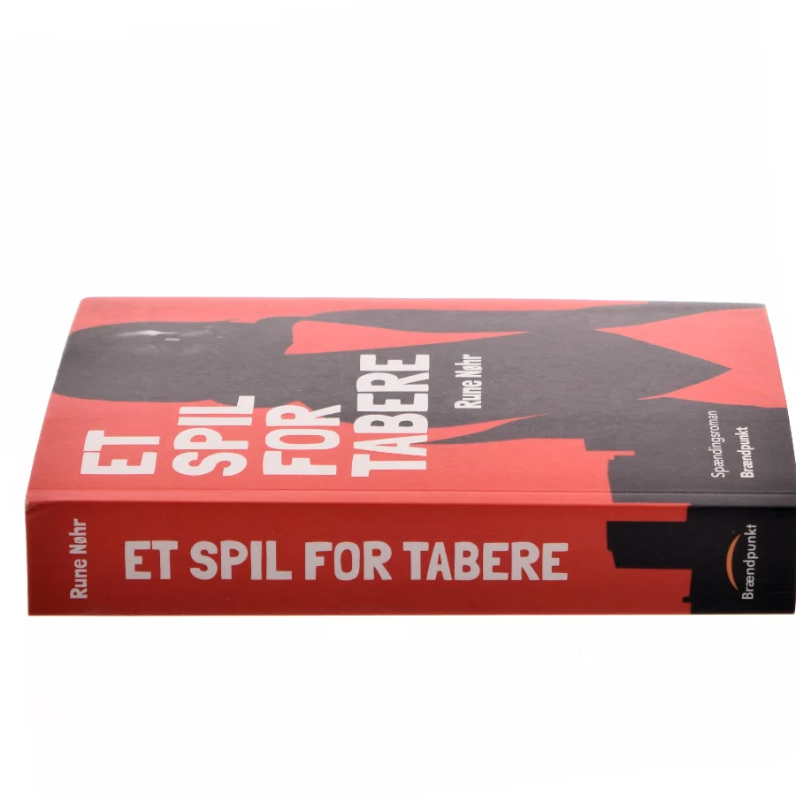 Et spil for tabere : spændingsroman af Rune Nøhr (f. 1982) (Bog)