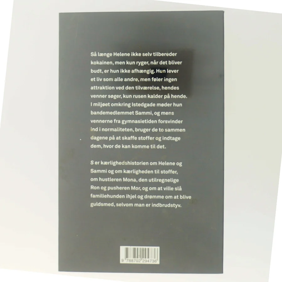 S : roman af Simone Mørch Stjer (f. 1986) (Bog)