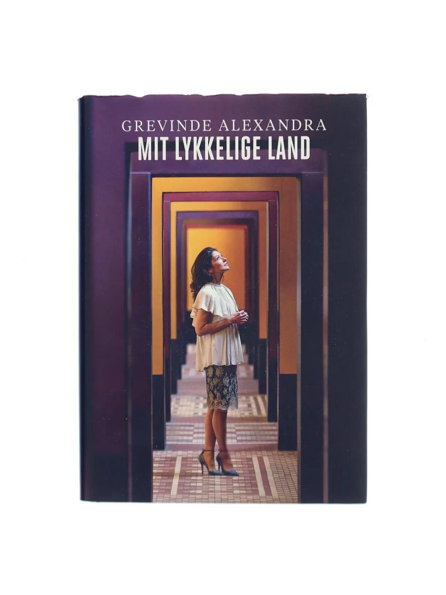 Forsiden af Mit lykkelige land af Grevinde Alexandra