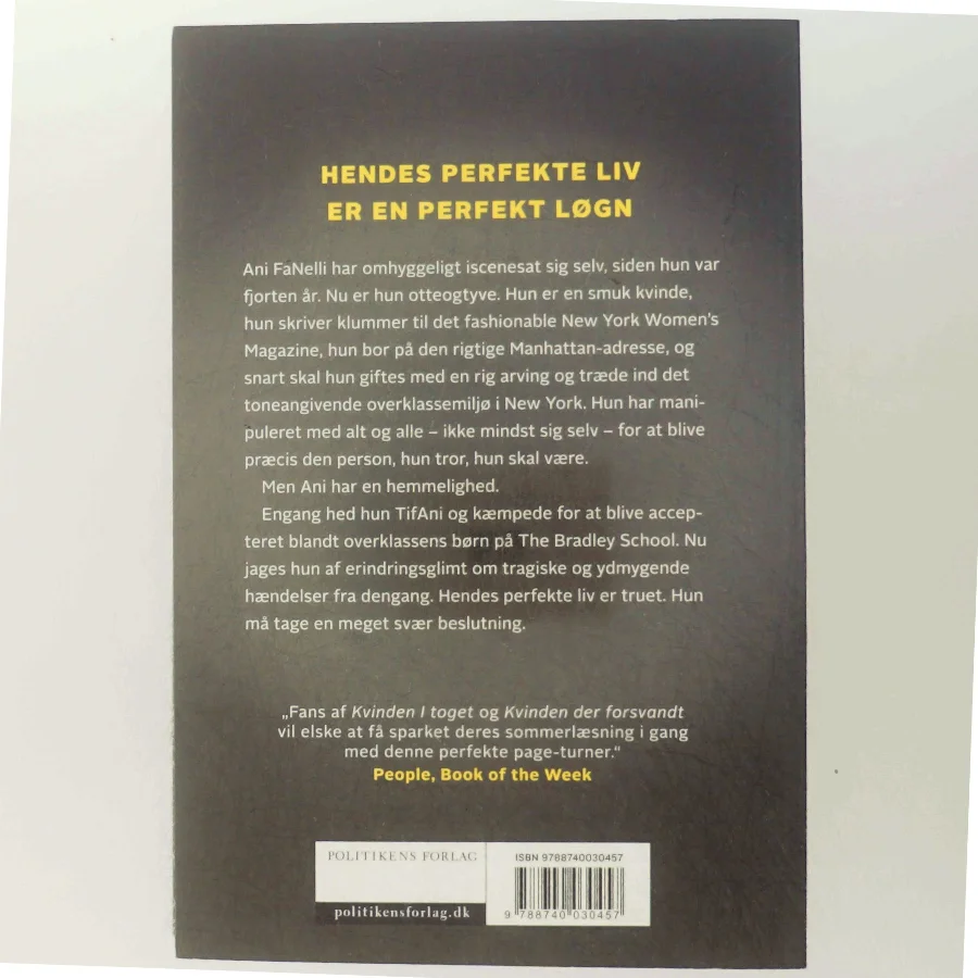 Verdens heldigste kvinde af Jessica Knoll (Bog)