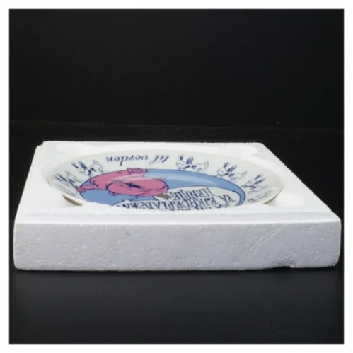 Bagsiden tallerken 2005 fra Roald Dahl (str. 19 x 2 cm)