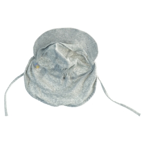 Grå børnehue med bindebånd fra Joha (str. Et til 2 år)
