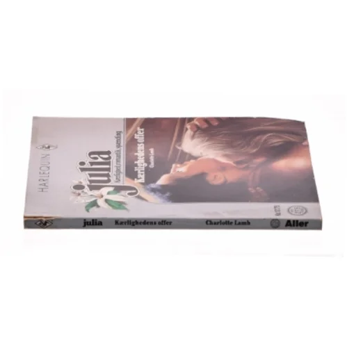 Kærlighedens offer af Charlotte Lamb (Bog)