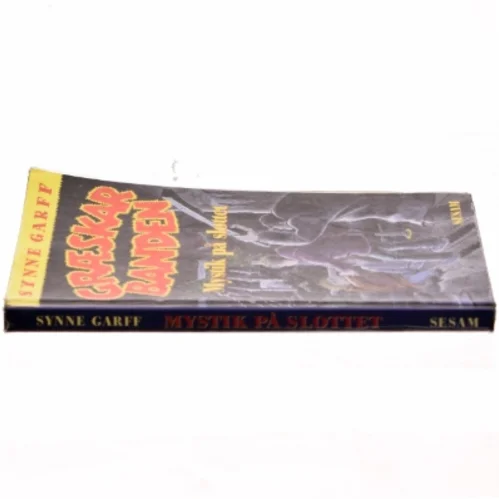 Græskarbanden - mystik på slottet af Synne Garff (Bog)