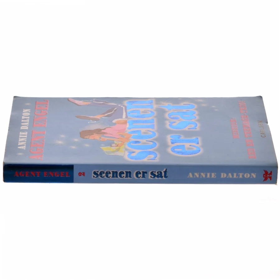 Agent Engel: Scenen er sat af Annie Dalton (Bog) fra Carlsen