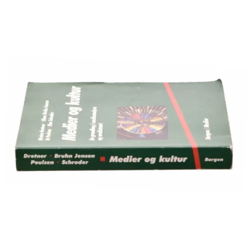 Medier og Kultur af Kirsten Drotner, Klaus Bruhn Jensen, Ib Poulsen og Kim Schroder