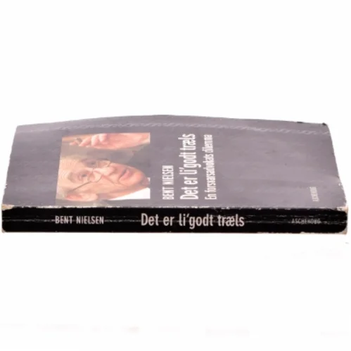 Det er li'godt træls : en forsvarsadvokats dilemma af Bent Nielsen (f. 1927) (Bog)