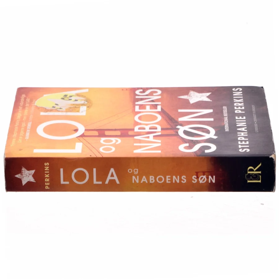 Lola og naboens søn af Stephanie Perkins (Bog)