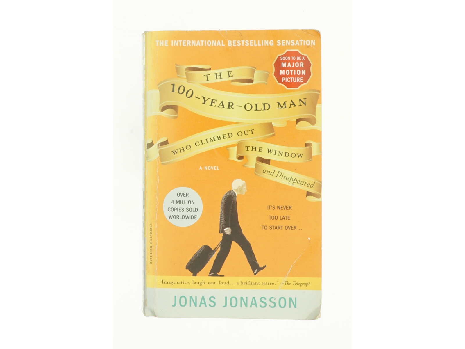 The 100-Year-Old Man Who Climbed Out the Window and af Jonas Jonasson (Bog)