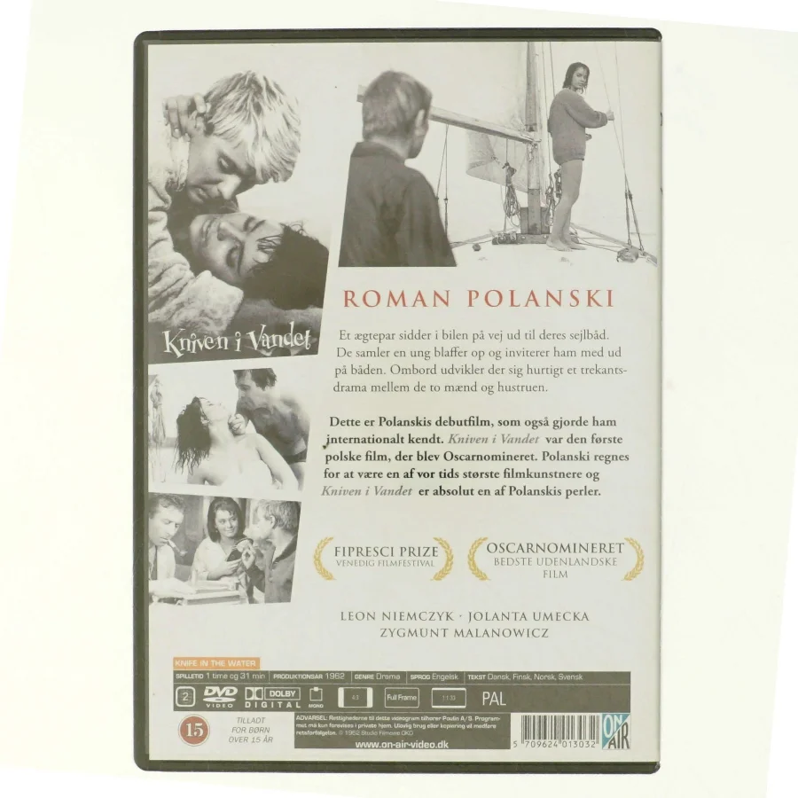 Kniven I Vandet