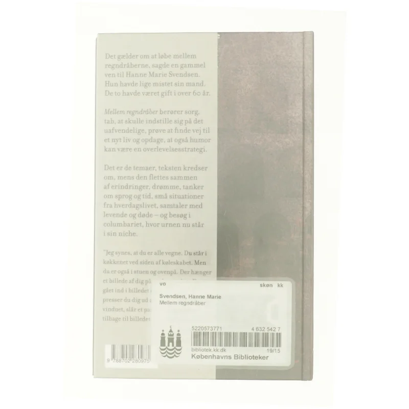 Mellem regndråber af Hanne Marie Svendsen (Bog)