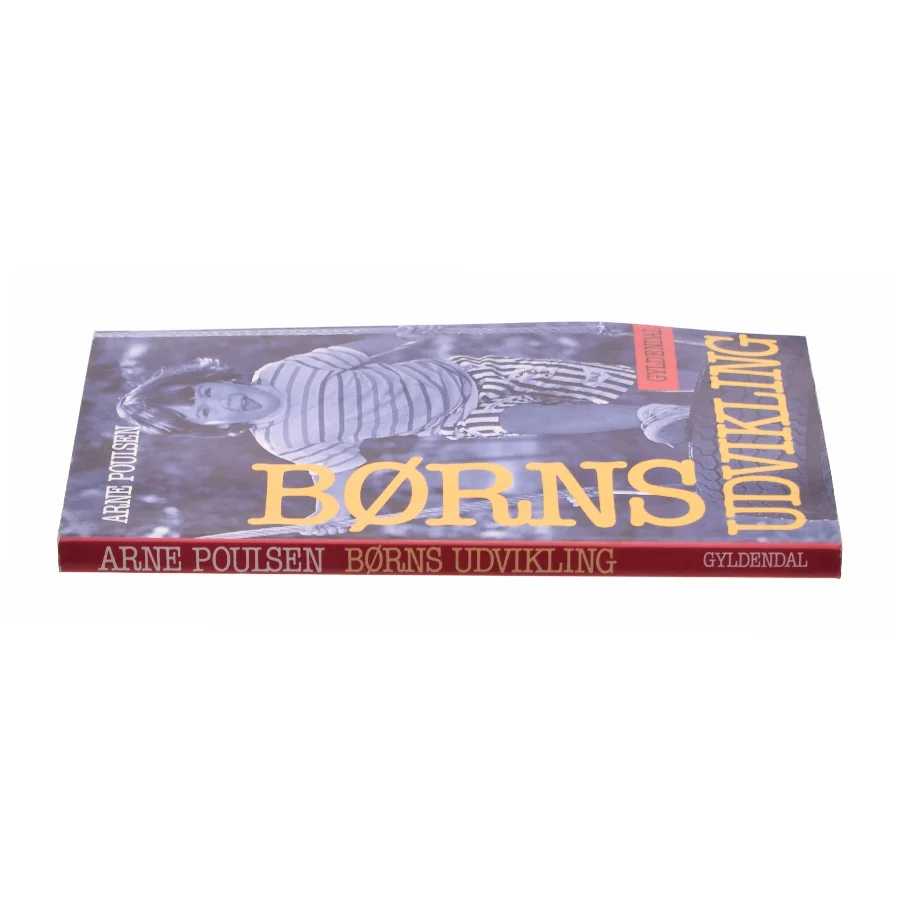 Børns udvikling af Arne Poulsen (Bog)