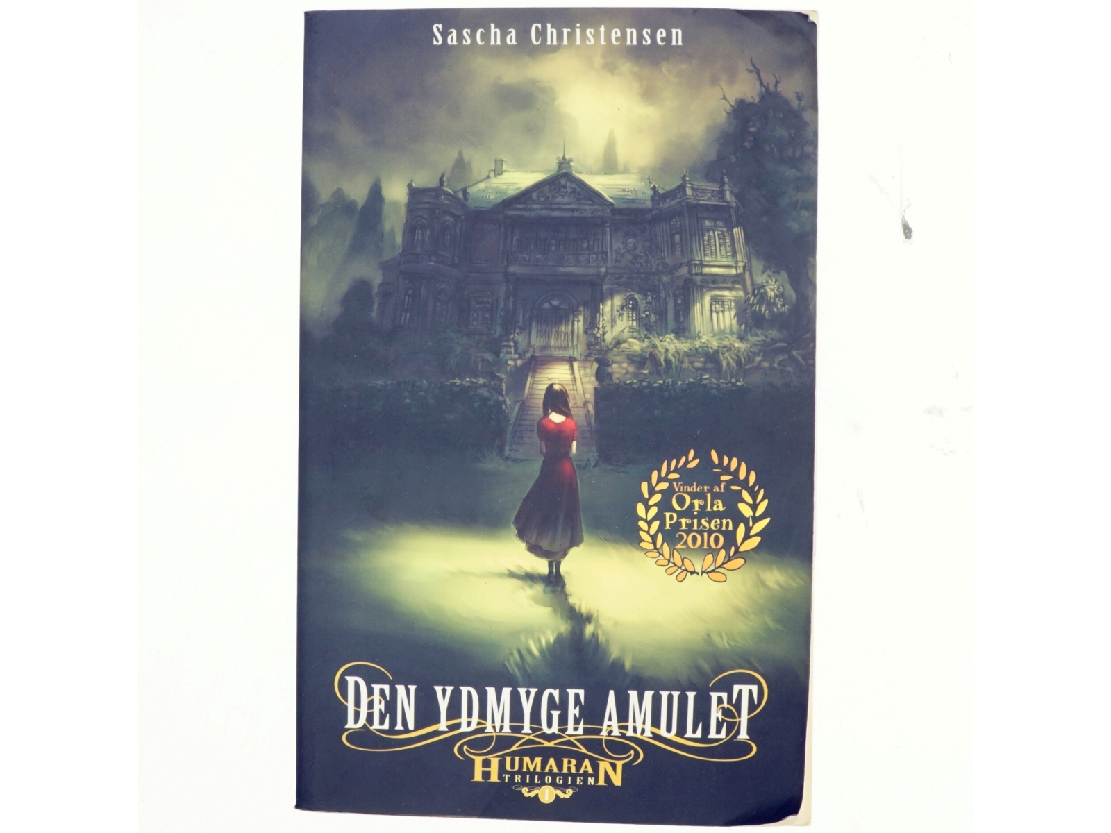Den ydmyge amulet af Sascha Christensen (Bog)