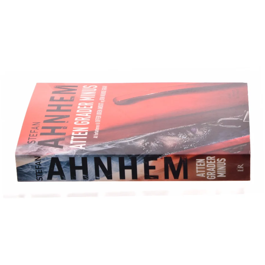 Atten garder minus af Stefan Ahnhem  fra Bog