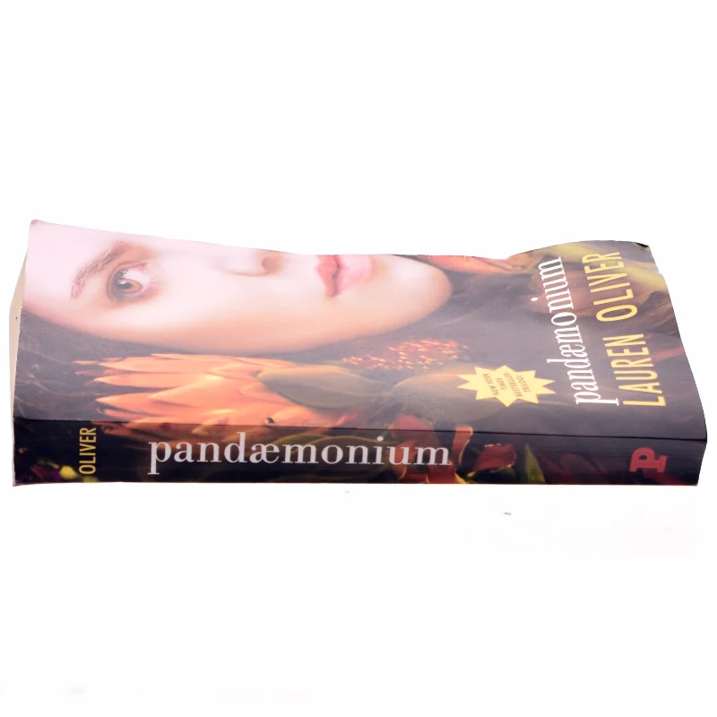 Pandæmonium af Lauren Oliver (Bog)