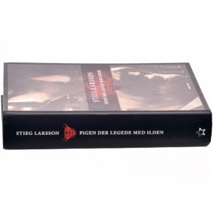 Pigen der legede med ilden. 2 af Stieg Larsson (Bog)