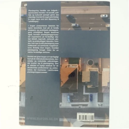 Planlægning i teori og praksis : et tværfagligt perspektiv af Anne Jensen (f. 1967-07-13) (Bog)