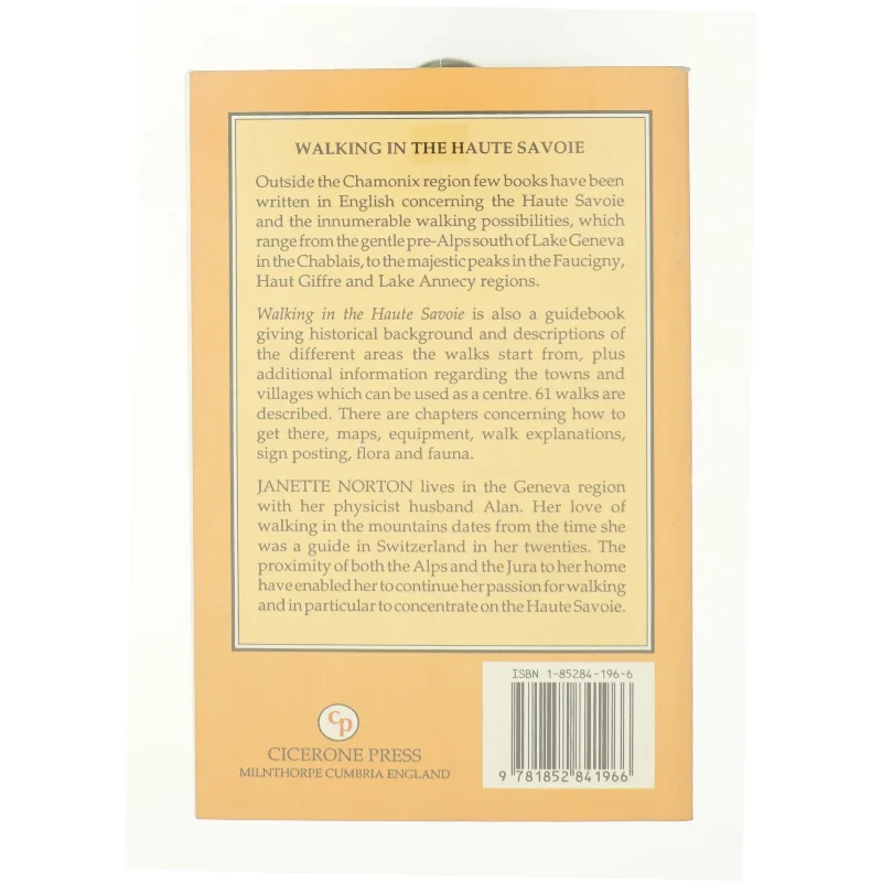 Walking in the Haute Savoie af Norton (Bog)