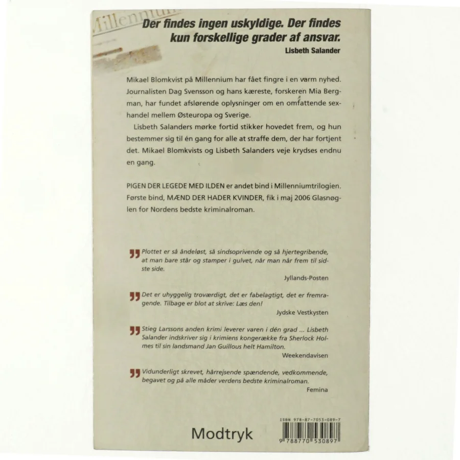Pigen Der Legede Med Ilden (Millennium, 2. Bind) af Stieg Larsson (Bog)