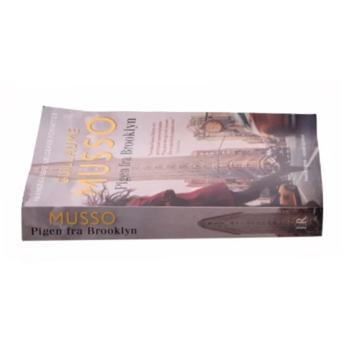 Pigen fra Brooklyn af Guillaume Musso (Bog)