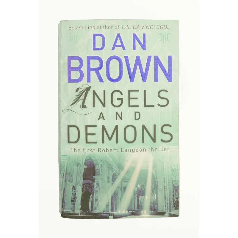 Angels and Demons by Dan Brown af Brown, Dan (Bog)