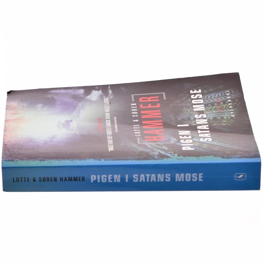 Pigen i satans mose : kriminalroman af Lotte Hammer (Bog)