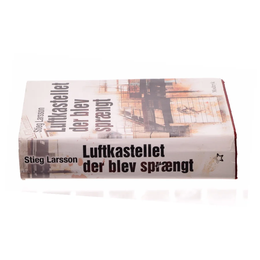 Luftkastelletderblevsprngt Stir up a Hornets' Nest of Girl. Shi Dige Larsen. the Danish Original. Hardcover](chinese Edition) (Bog)