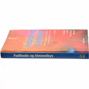 Fodfæste og himmelkys : undervisningsbog i bevægelse, rytmisk gymnastik og dans af Helle Winther (f. 1962-04-23) (Bog)