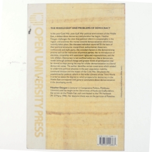 The Middle East and problems of democracy (Bog)