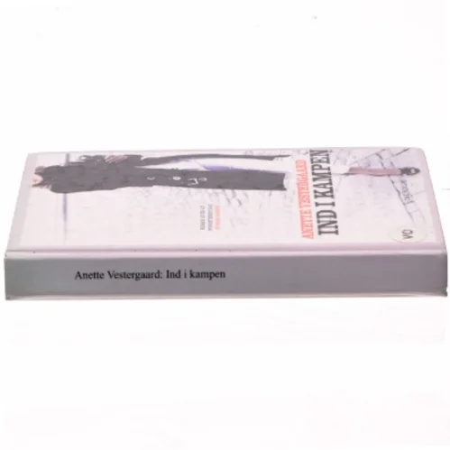 Ind i kampen af Anette Vestergaard