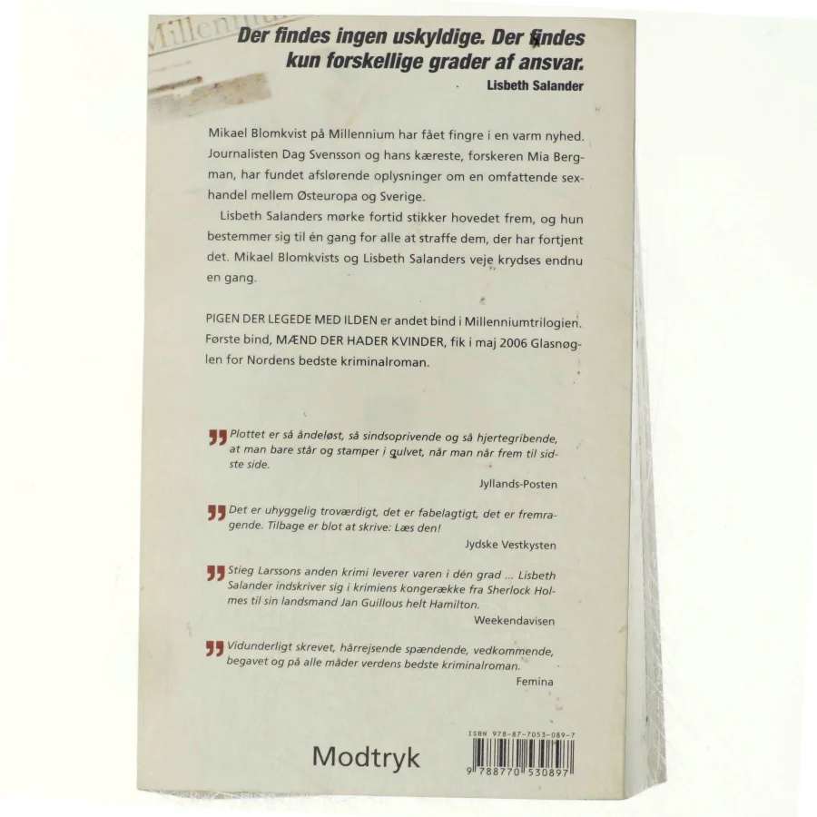 Pigen Der Legede Med Ilden (Millennium, 2. Bind) af Stieg Larsson (Bog)