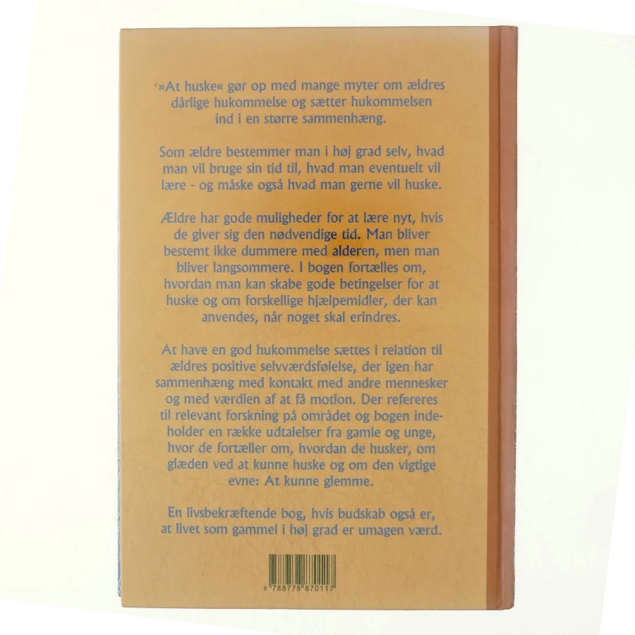 At huske af Karen Akhøj (Bog)