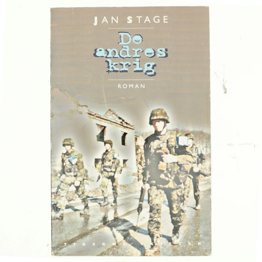 De andres krig : roman af Jan Stage (f. 1937) (Bog)