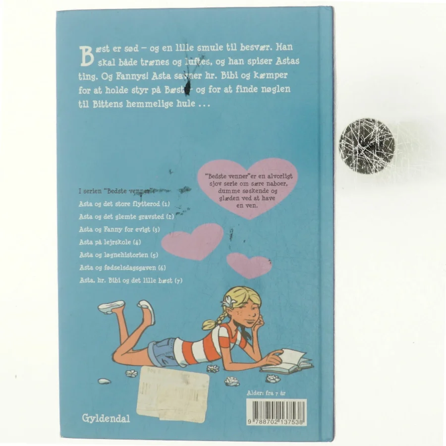 Asta og den hemmelige nøgle af Trine Bundsgaard (Bog)