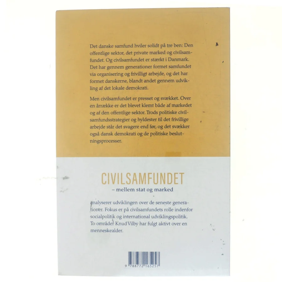 Civilsamfundet - mellem stat og marked : med fokus på social- og udviklingspolitikken af Knud Vilby (Bog)