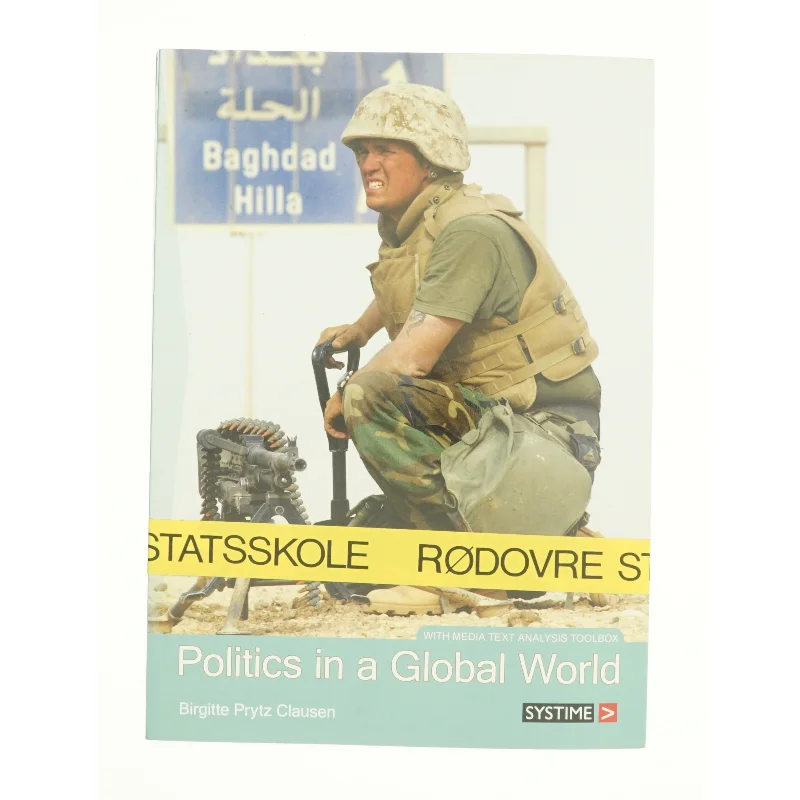 Politics in a global world af Birgitte Prytz Clausen (Bog)