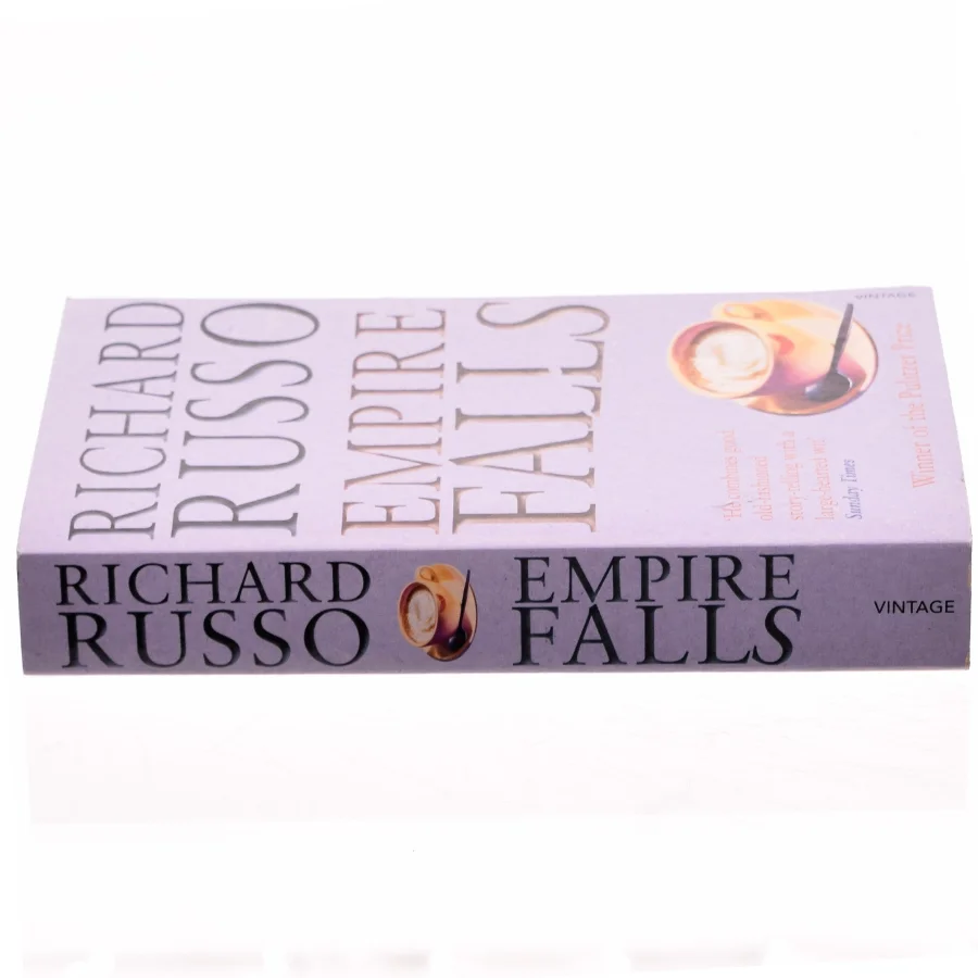 Empire Falls by Richard Russo af Richard Russo (Bog)