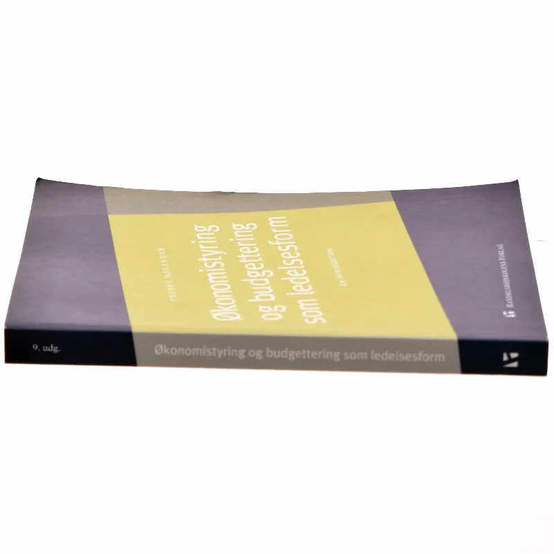 Økonomistyring og budgettering som ledelsesform : en introduktion af Preben Melander (Bog)