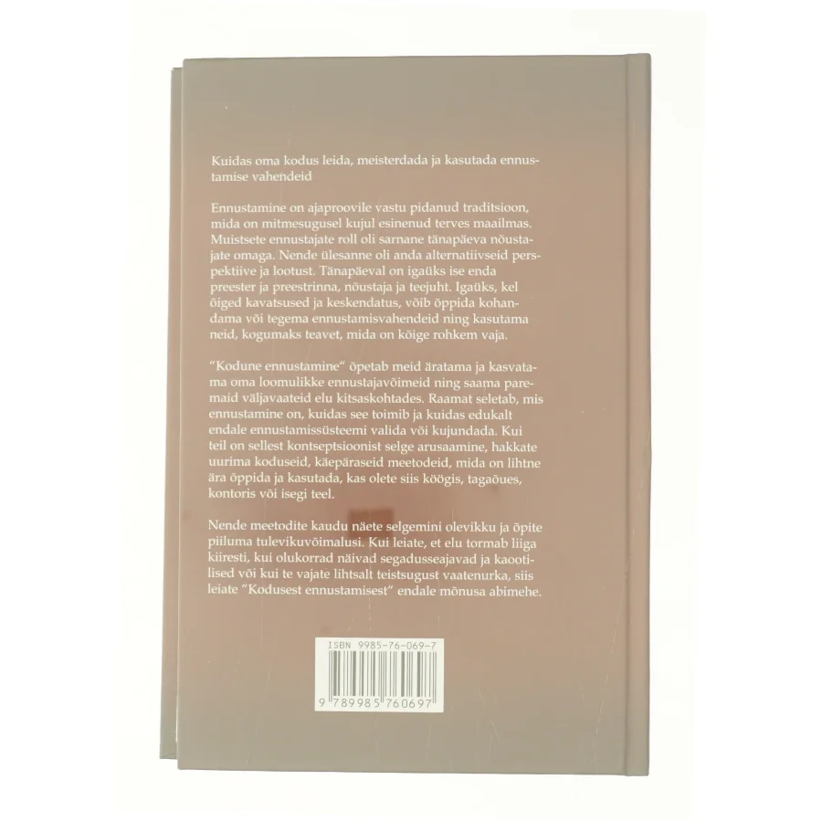 Kodune Ennustamine af Patricia Telesco