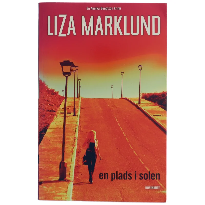 En Plads I Solen af Liza Marklund (Bog)