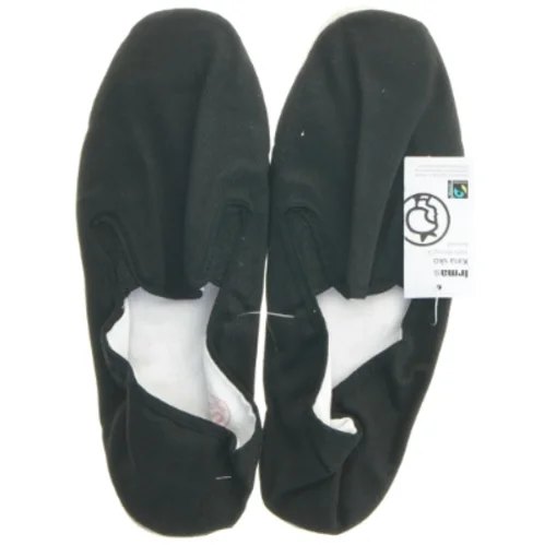 NYE Sorte kinasko maosko fra Irma str. 40 fra Irma (str. 40 )